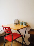 Osaka English House