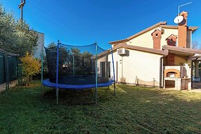 Holiday House with Pool Villa Seabird