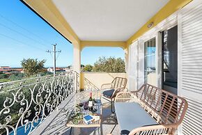 Holiday House with Pool Villa Seabird
