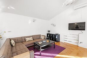 Holiday House with Pool Villa Seabird