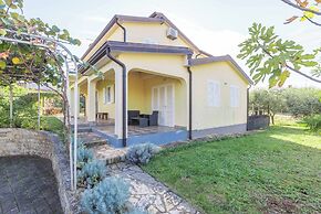 Holiday House with Pool Villa Seabird