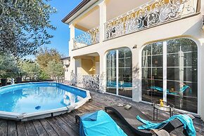 Holiday House with Pool Villa Seabird