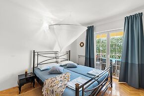 Holiday House with Pool Villa Seabird
