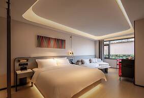 VANMO Hotel