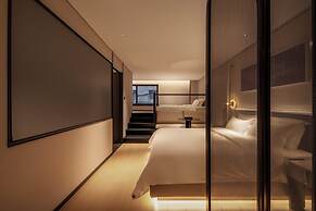 VANMO Hotel