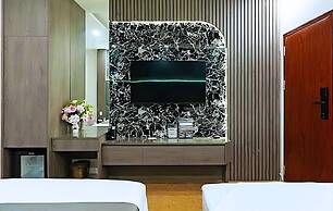 GRAD Queen Luxury Hotel