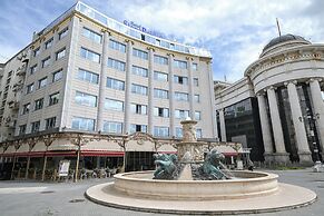 Stone Bridge Hotel