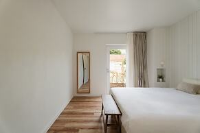 Imago Houses 2 - by MET