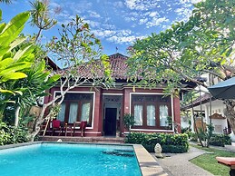 Villa Tiga Naga Sanur