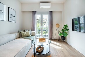 Bask - Chic 2 Bedroom Apt in Athens