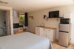 Little Beach Resort