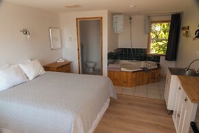 Little Beach Resort