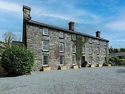 Snowdonia Manor
