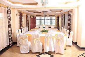 Nuru Palace Hotel