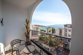 Noam Luxury Hotel