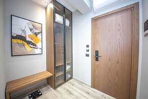 Noam Luxury Hotel