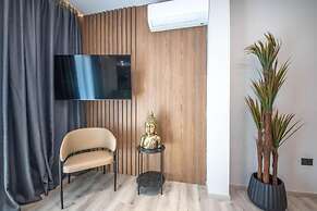 Noam Luxury Hotel