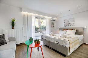 Halo - Luxury Studio in Athens