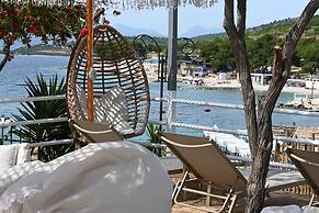 EMAR Beachfront Hotel Ksamil