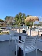 EMAR Beachfront Hotel Ksamil