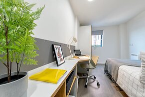 Student Only Merlin Heights