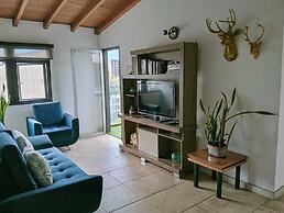Tauro Black Suites