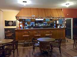Arnold's Cove Inn