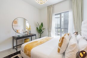 Vogue | Downtown near Dubai Mall | Burj Khalifa