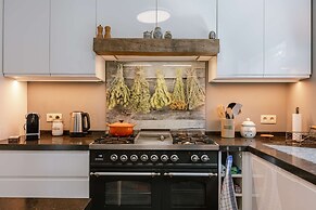 Huswell - Lovely Retreat for 2 in Antwerp