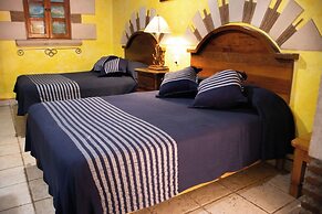 HOTEL LOS ESCUDOS