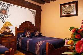 HOTEL LOS ESCUDOS