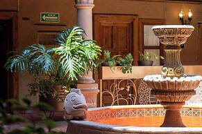 HOTEL LOS ESCUDOS