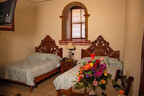 HOTEL LOS ESCUDOS