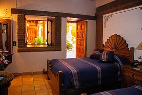 HOTEL LOS ESCUDOS