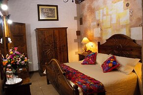HOTEL LOS ESCUDOS