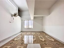 250 sqft 2 Studio Apt Pool and Sauna