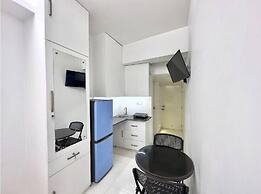 250 sqft 2 Studio Apt Pool and Sauna