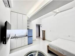 350sqft 4 Apartment with Pool and Sauna