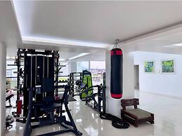 350sqft 4 Apartment with Pool and Sauna