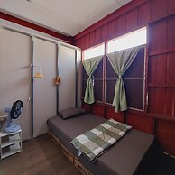 Baan Baan Hostel