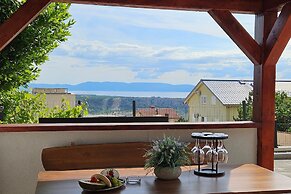 Villa Natali With Pool And Sea View