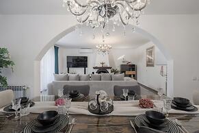Villa Natali With Pool And Sea View
