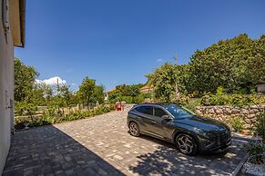 Villa Natali With Pool And Sea View