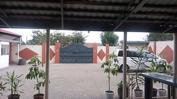 Donnie's Hotel Nakuru