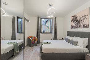 Bell Tower Square by Rent all Como