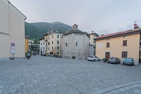 Bell Tower Square by Rent all Como