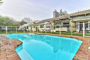 Maple Residence
