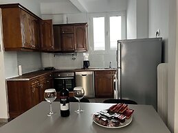 Plaka Luxury Apartment