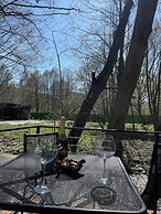 Blisku do Gradot Riverfront Cabins