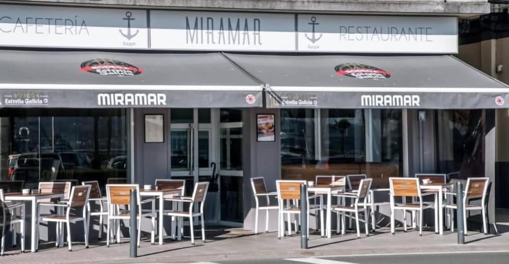 Miramar Suites